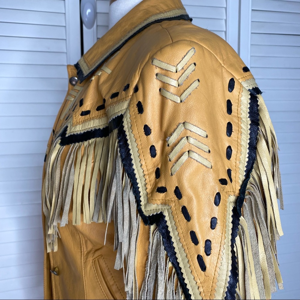 Western leather fringe jacket, Pioneer Wear size medium - Picture 6 of 13